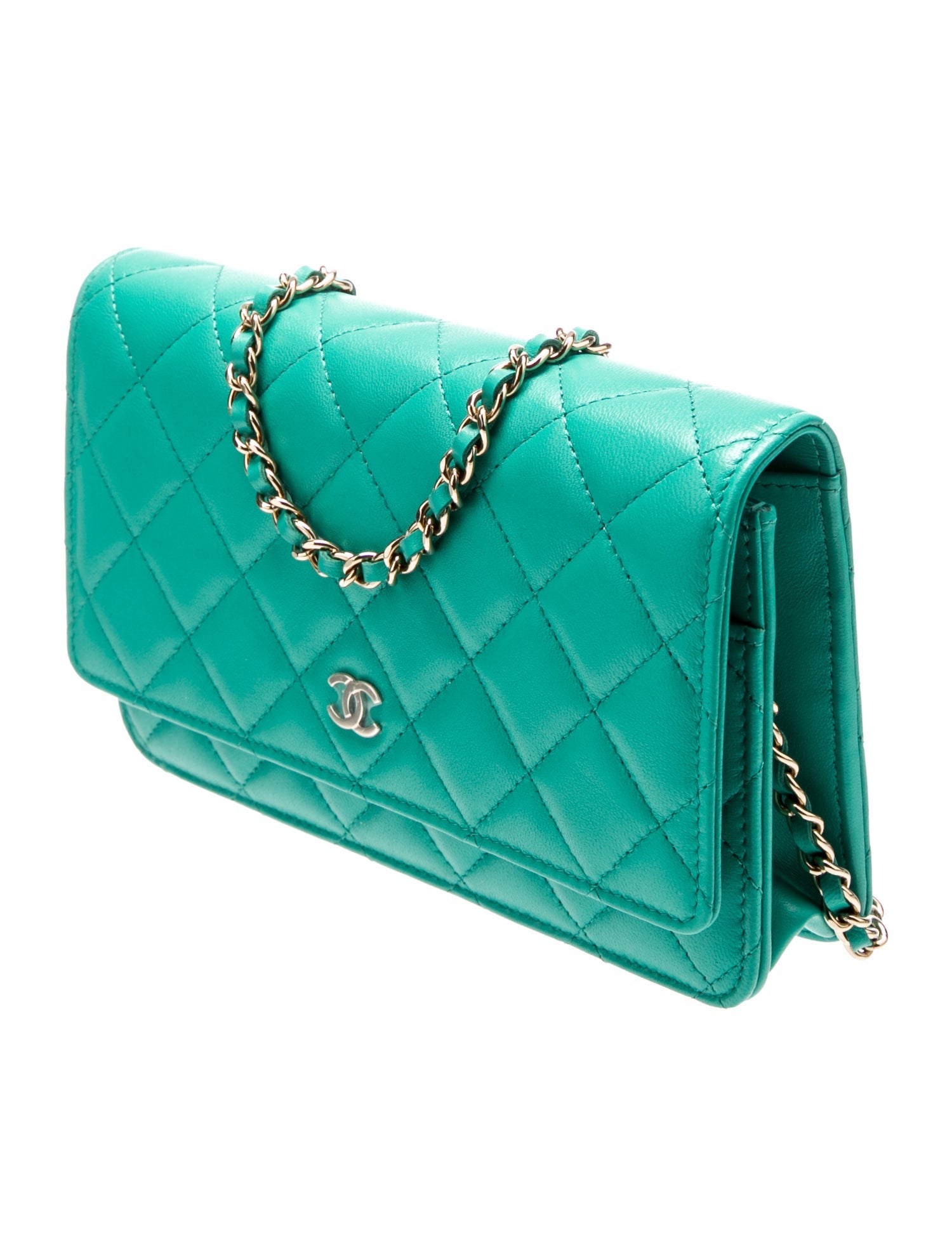 Chanel Quilted Classic Wallet On Chain